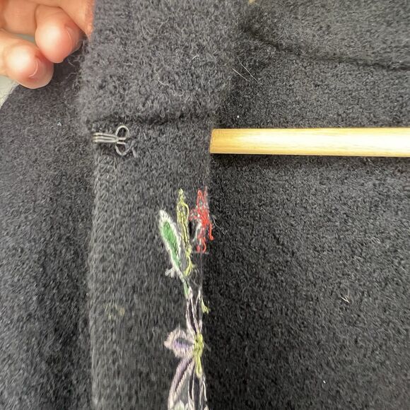 Kenar Embroidered Wool Cardigan Jacket Size Large Classic Holiday - Picture 9 of 9